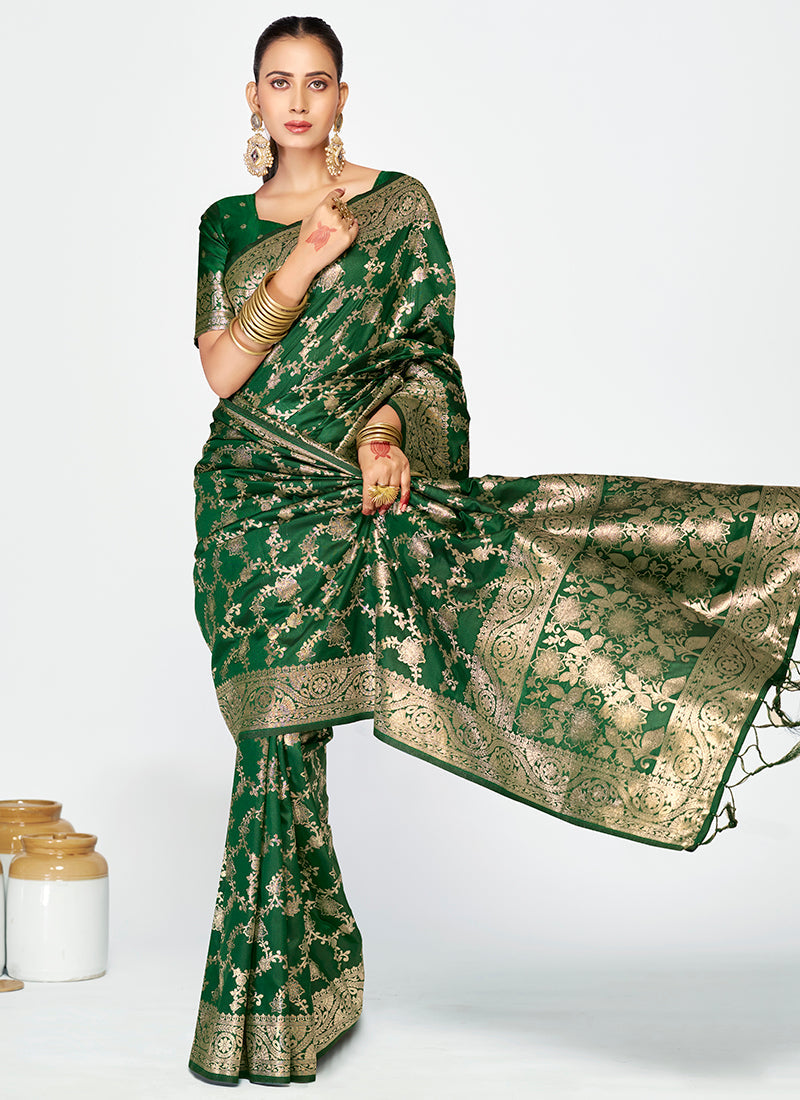 Vellora Emerald Green Banarasi Silk Saree with Rich Golden Zari Weaving - Distacart