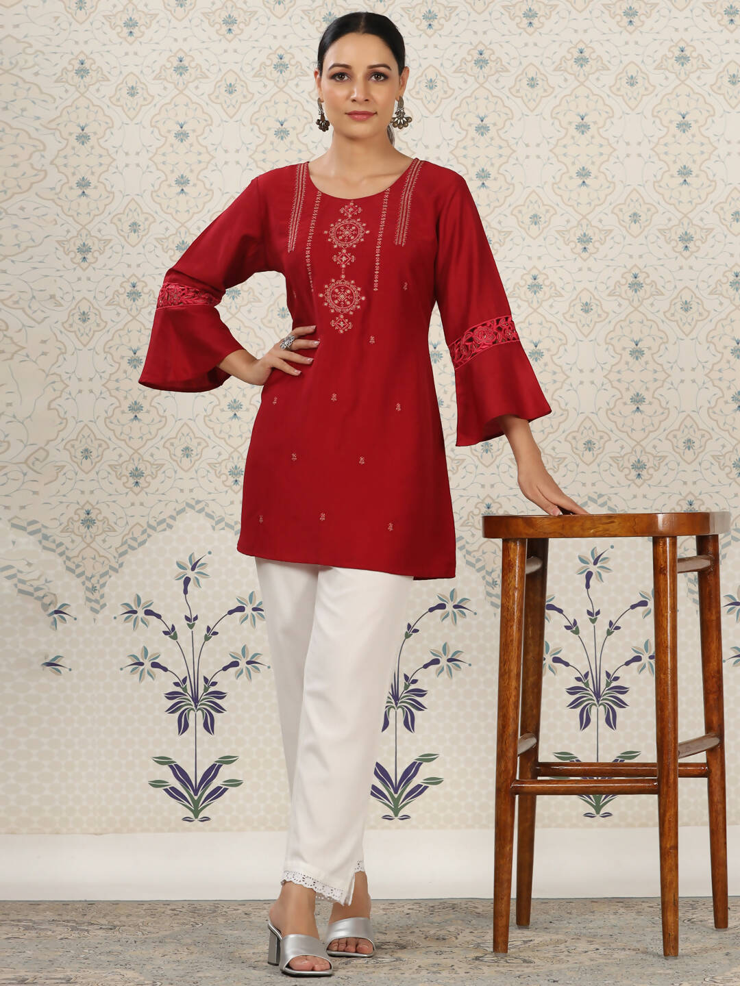 Red Chinon Embroidered Straight Top - Zeny