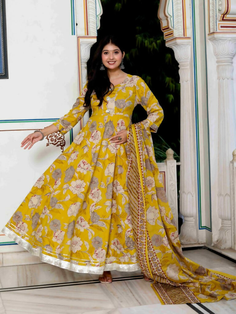 Miravan Women's Cotton Gotapatti And Lace Border Yellow Anarkali Kurta And Dupatta Set