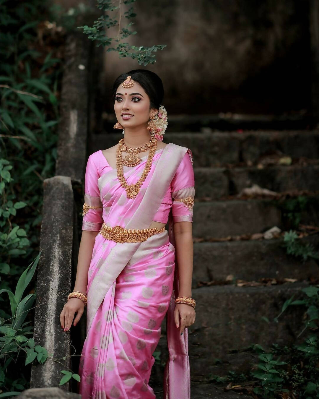 DEIANA'S Beautiful Designer Golden zari Soft Lichi Silk Saree - Baby pink
