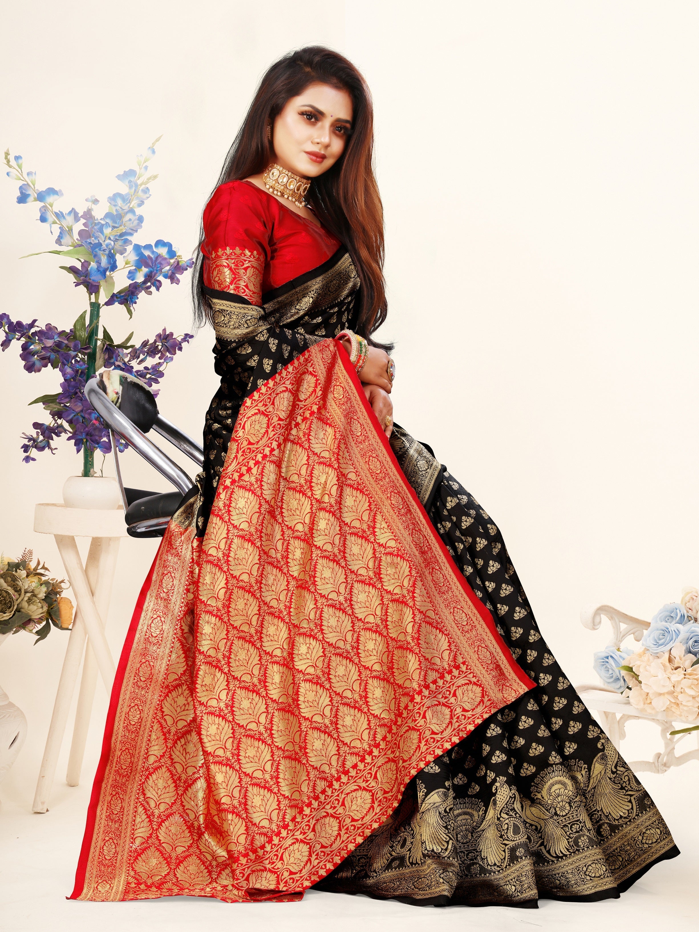 Vedant Vastram Litchi Silk Designer Banarasi Saree - Black