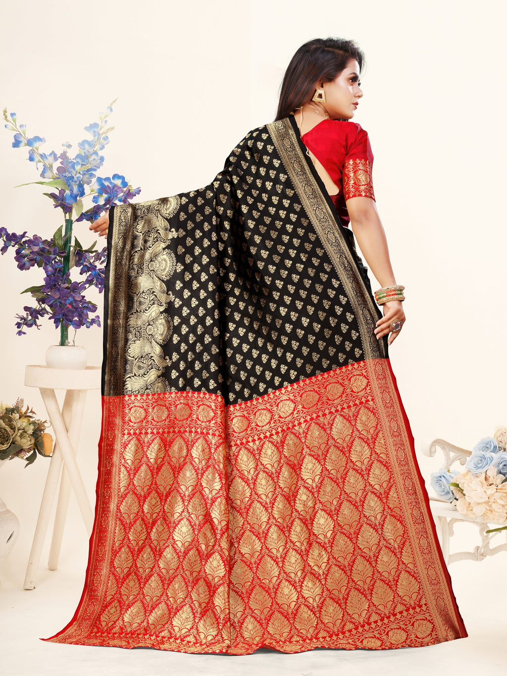 Vedant Vastram Litchi Silk Designer Banarasi Saree - Black