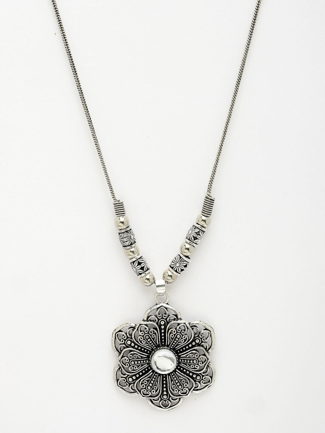 NVR Women's Silver-Toned Floral Shape Pendant with Chain