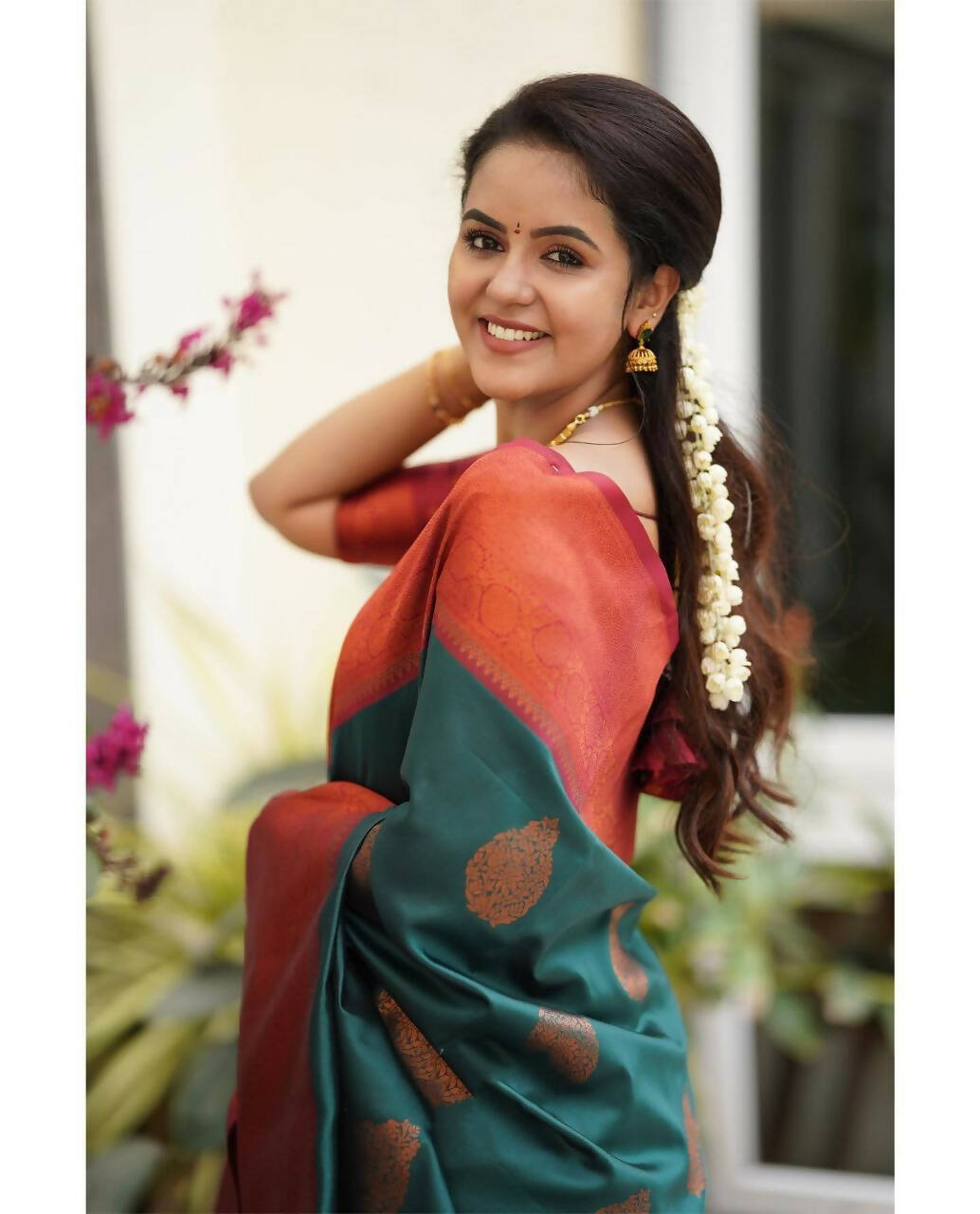 DEIANA'S Beautiful Designer Golden zari Soft Lichi Silk Saree - Rama