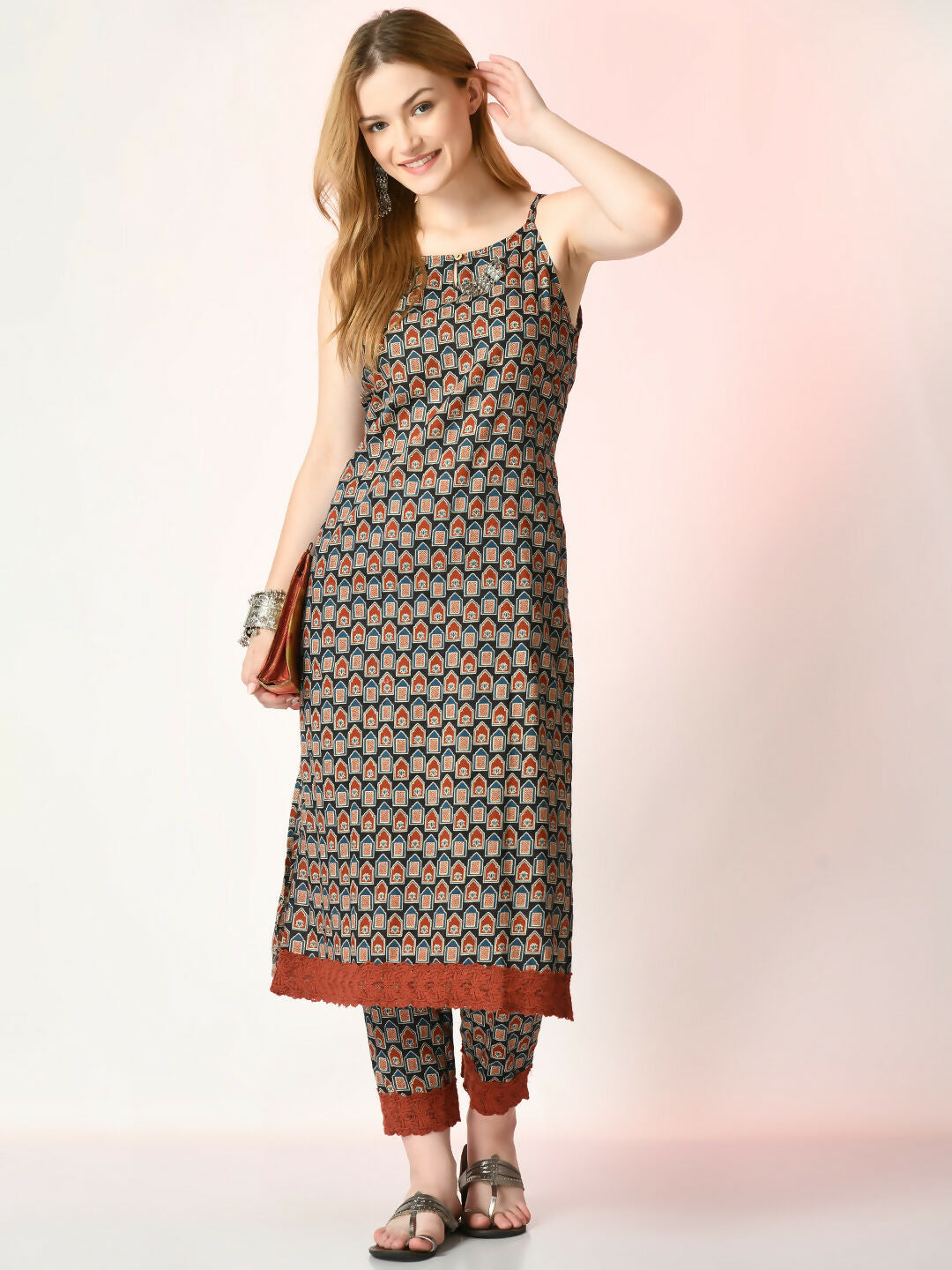 Myshka Women's Multi Printed Kurta With Trousers