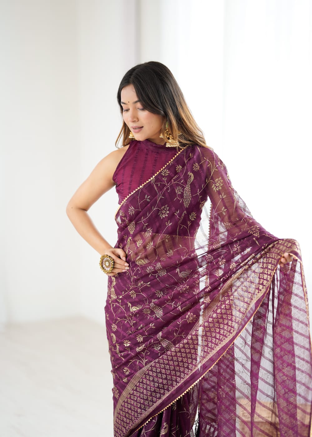 Lorenvalley Fashion Wine Solo Georgette Superb Finishing Foils Print & Fancy Zalar Lace in Border Saree with Blouse - Distacart