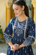 Juniper Women's Indigo Cambric Placement Printed Tunic - Distacart