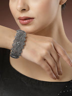 NVR Women's Silver-Toned German Silver Oxidised Kada Bangle - Distacart