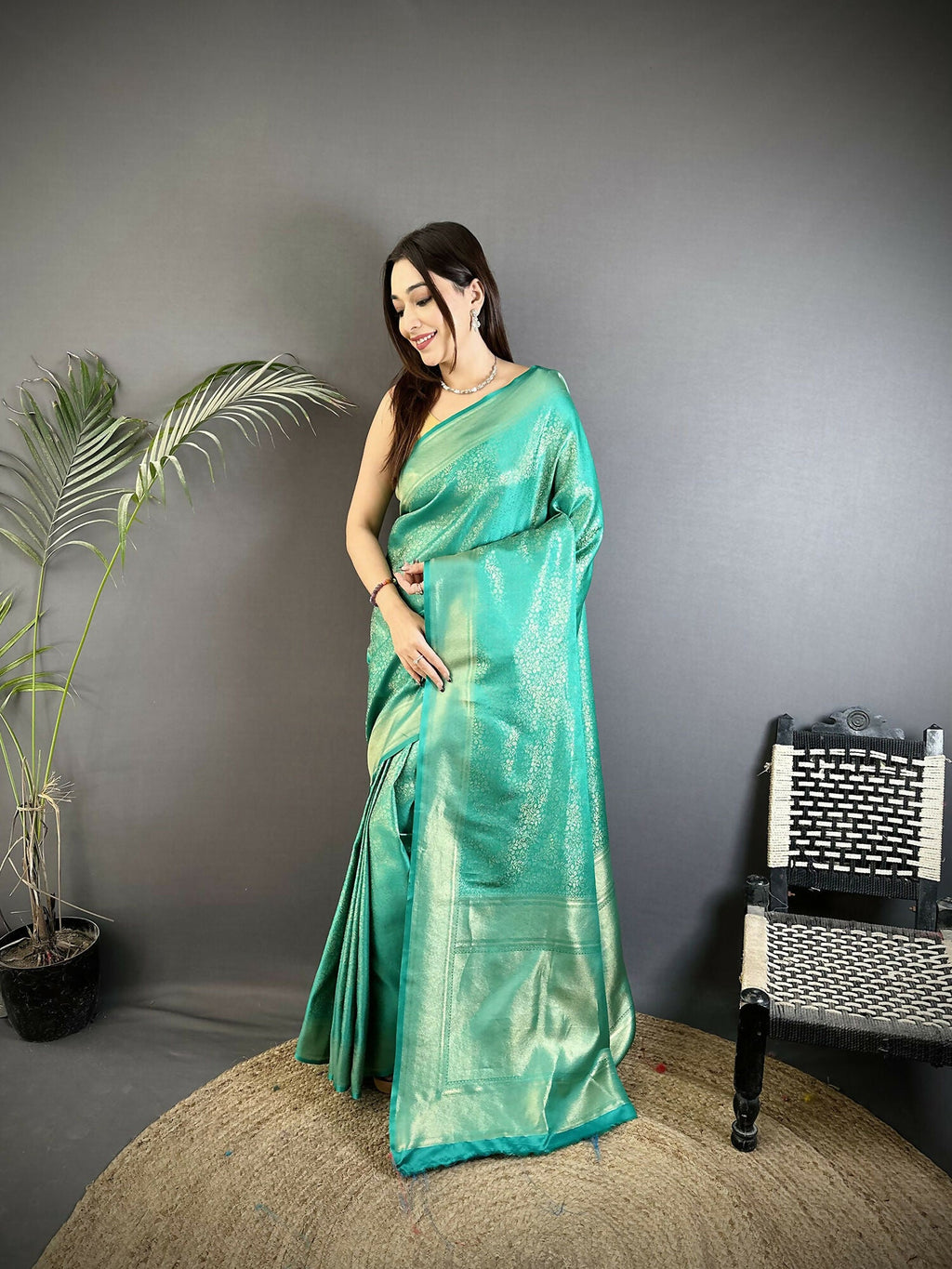 Joban Fashion Teal Floral Motifs & Ethnic Design Soft Satin Silk Kanchipuram Saree - Distacart