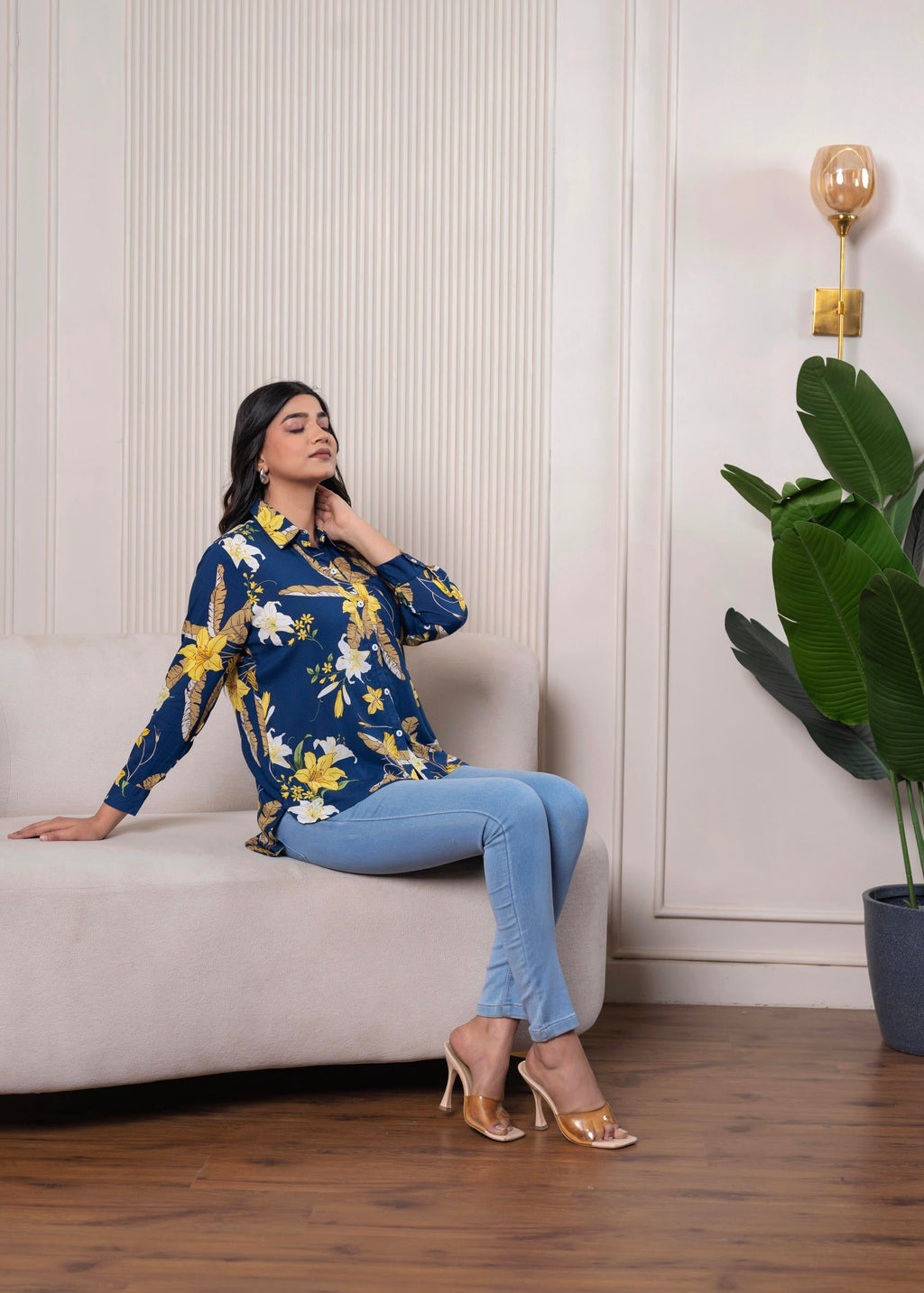 Juniper Lamora Navy Blue Floral Print Long Sleeve Button-Down Shirt - Distacart