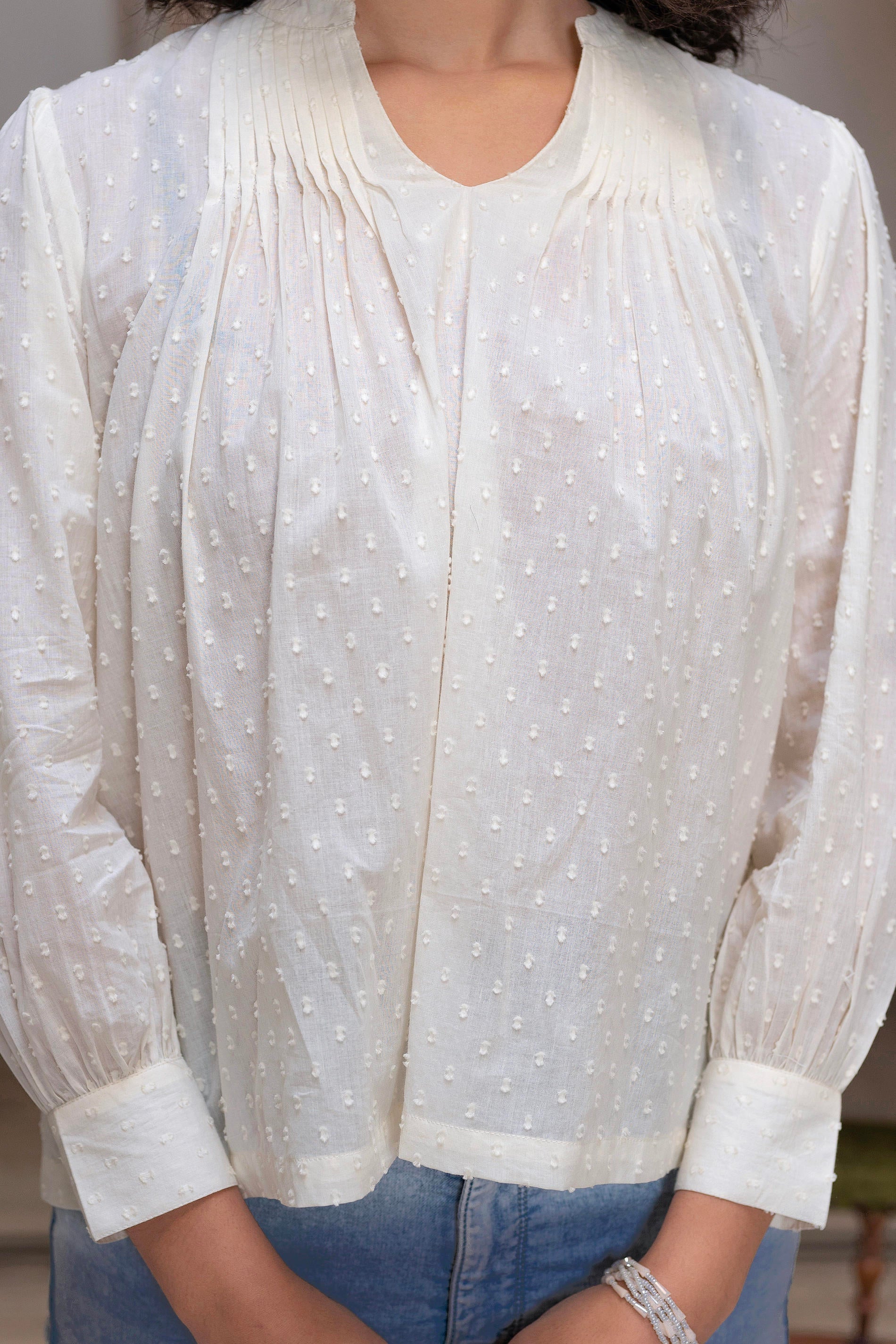 Juniper White Textured Dobby Weave Casual Top With Balloon Sleeves