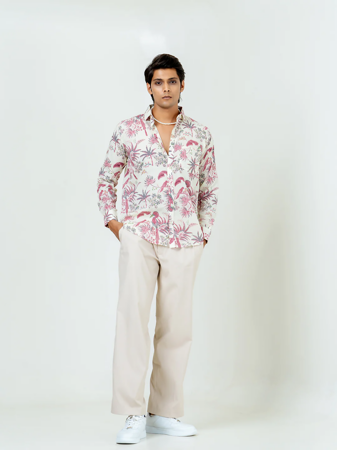 Miravan Men's Pure Cotton Light Pink Bird And Floral Printed Full Sleeve Slim Fit Shirt