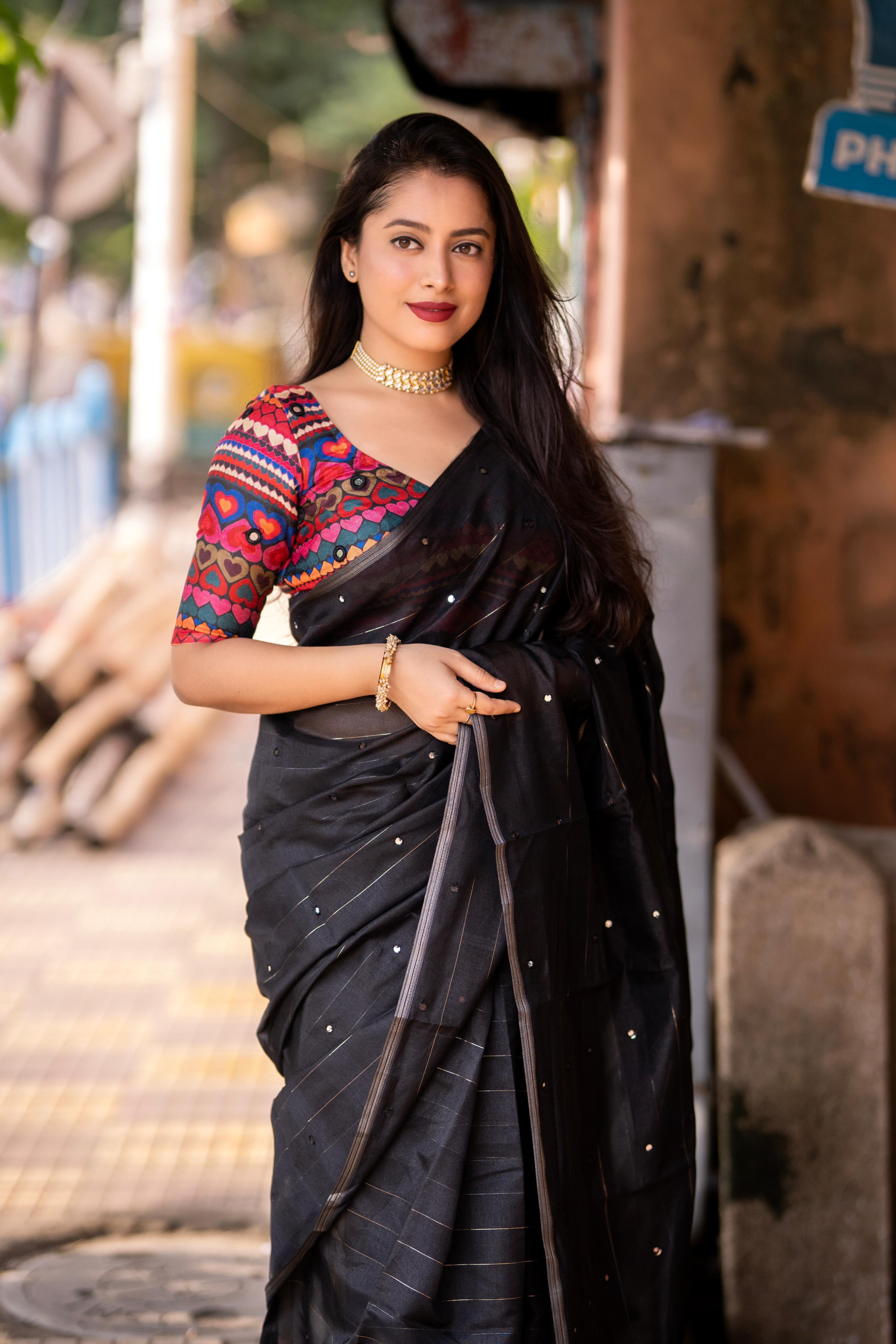 Black Pure Linen Ethnic Motifs Saree with Unstitched Blouse - A2M - Distacart