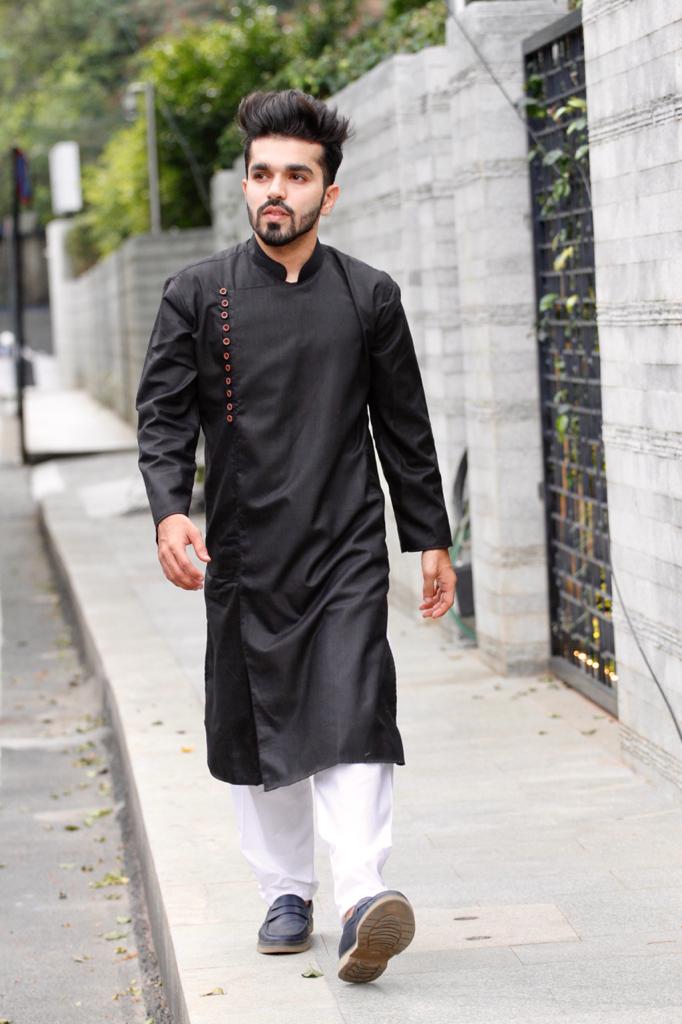 Jompers Men Black Solid Kurta with Churidar - Distacart
