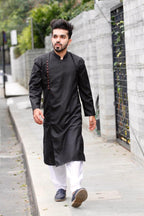 Jompers Men Black Solid Kurta Only - Distacart