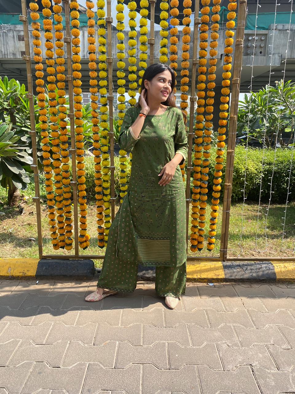 Jompers Women's Green & Golden Block Printed Kurta with Palazzos