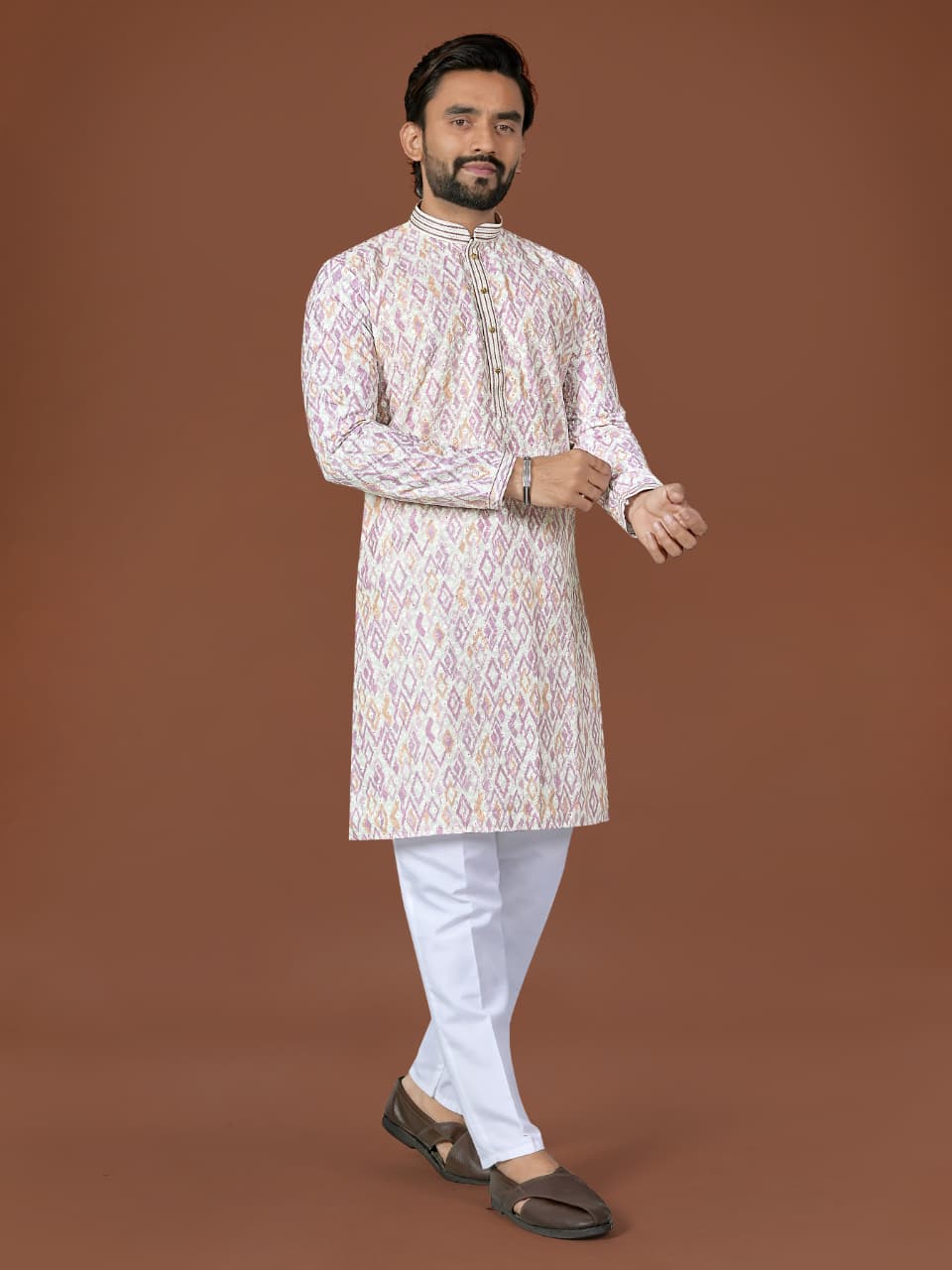 Anaita White Lucknowi Silk Straight Kurta