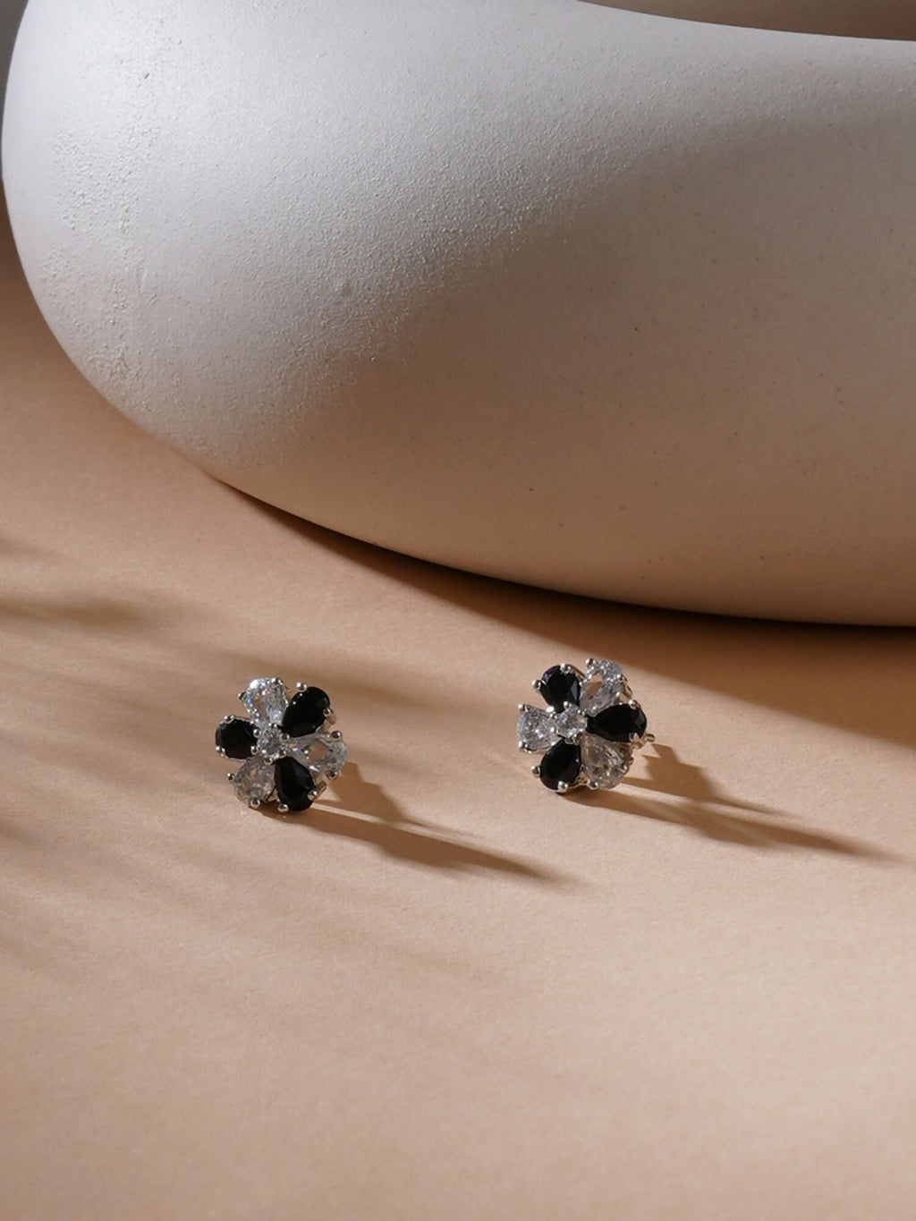stone stud (Black and white) - Ruby Raang - Distacart
