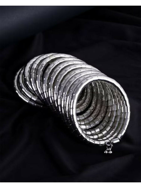 NVR Women Handmade Silver Plated Spiral Bangle