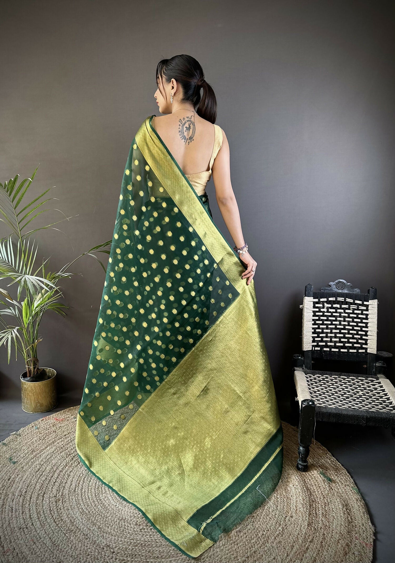 Joban Fashion Green Polka-Dot Zari Woven Organza Silk Banarasi Silk Saree - Distacart