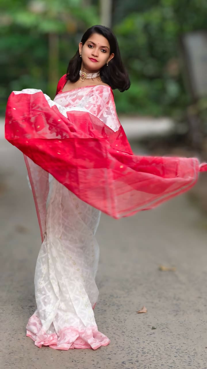 Exclusive Collection White Red White Red Jamdani Saree - Distacart