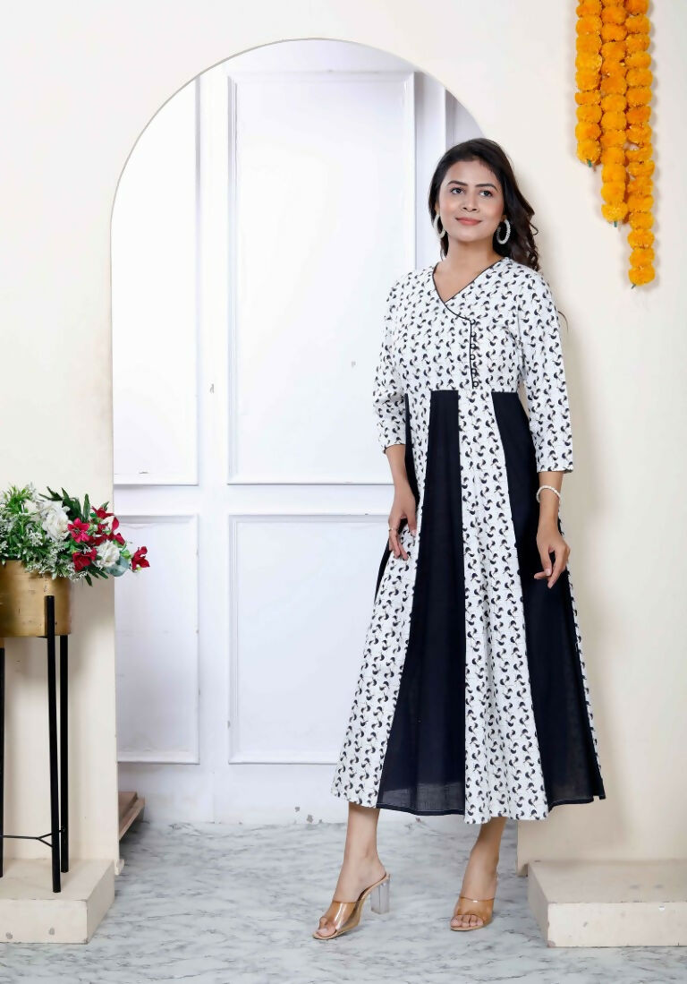 Miravan Women's Cotton White Bird Print Anarkali Kurta