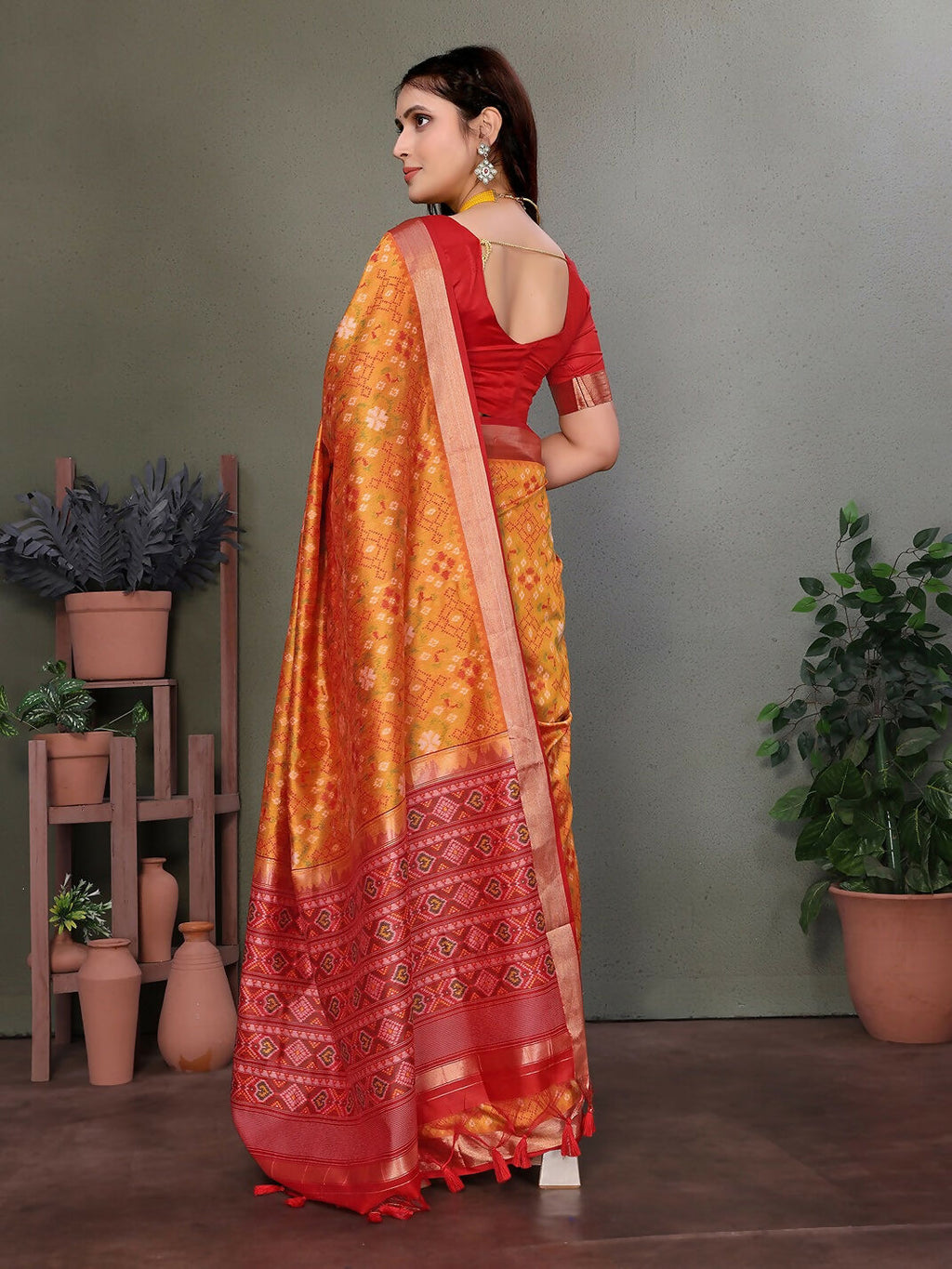 Joban Fashion Orange Plain Banarasi Silk Sarees