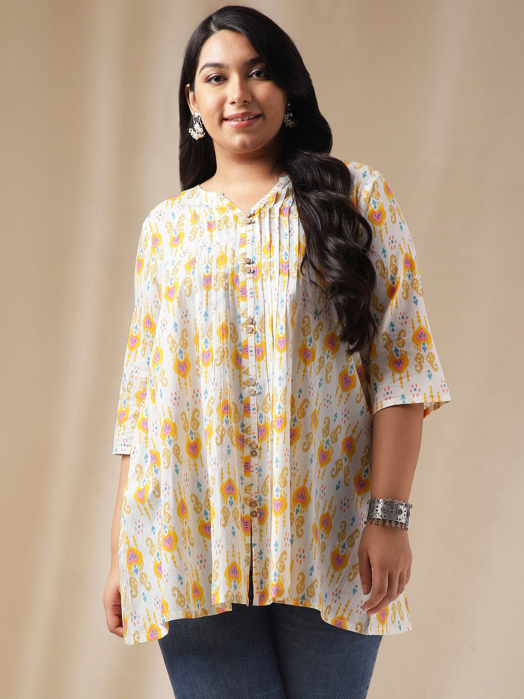 Janasya Pleated Cambric Off White Ikkat Notch Neck Tunic