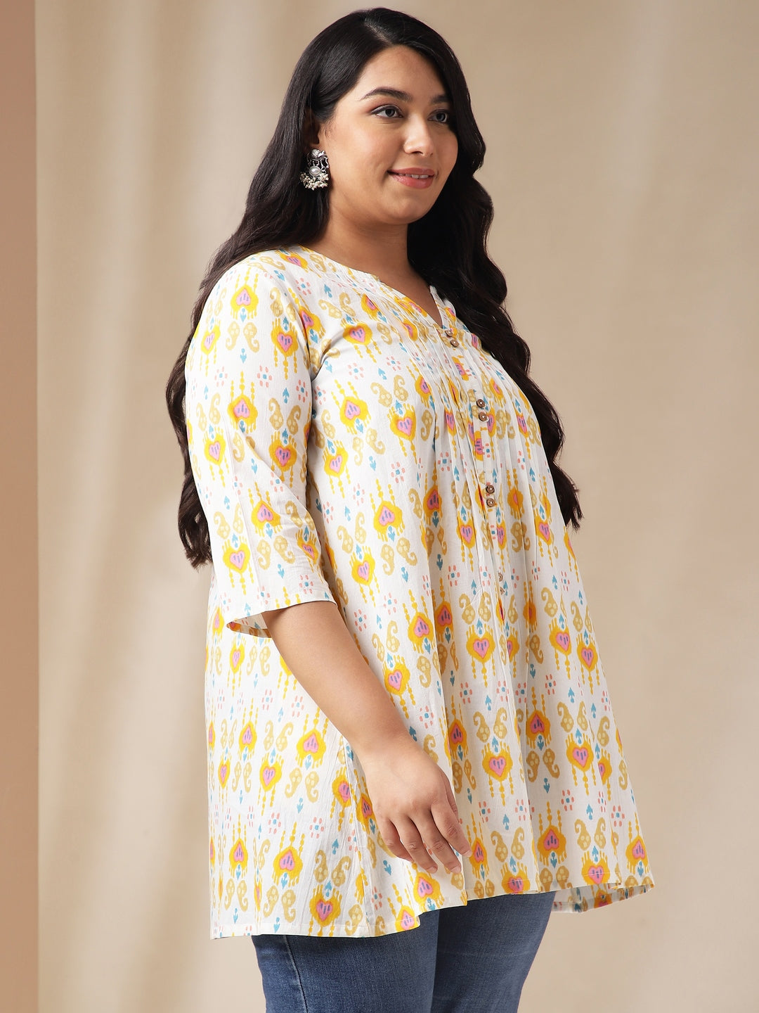 Janasya Pleated Cambric Off White Ikkat Notch Neck Tunic