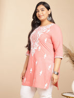 Janasya Regular Cambric Peach Embroidered Round Neck Tunic