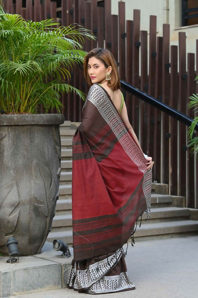 Beatitude Brown Cotton Jacquard Border Tangail Handloom Saree