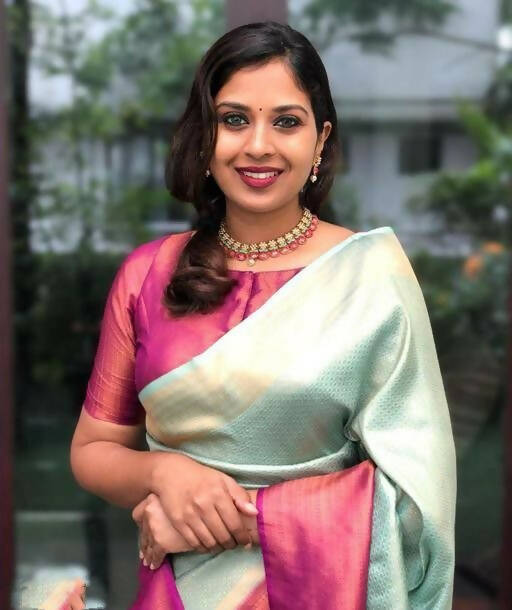 DEIANA'S Beautiful Designer Golden zari Soft Lichi Silk Saree - C Green