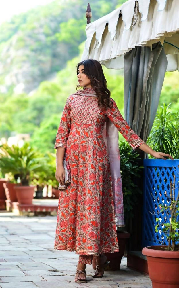 Yufta Women Red Floral Yoke Design Regular Aari Work Pure Cotton Kurta with Trouser & With Dupatta