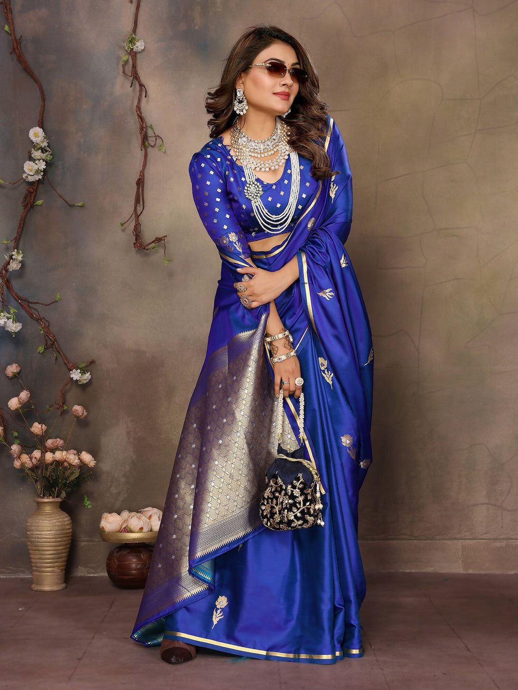 Joban Fashion Royal Blue Floral & Botanical Motifs Satin Silk Banarasi Silk Saree - Distacart