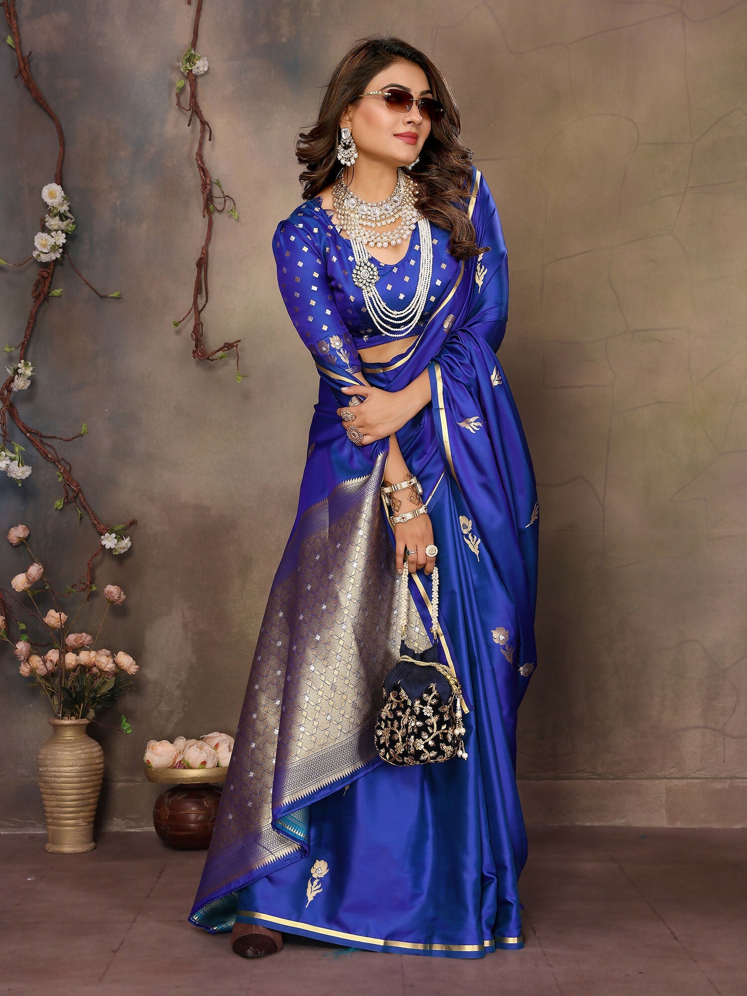 Joban Fashion Royal Blue Floral & Botanical Motifs Satin Silk Banarasi Silk Saree - Distacart