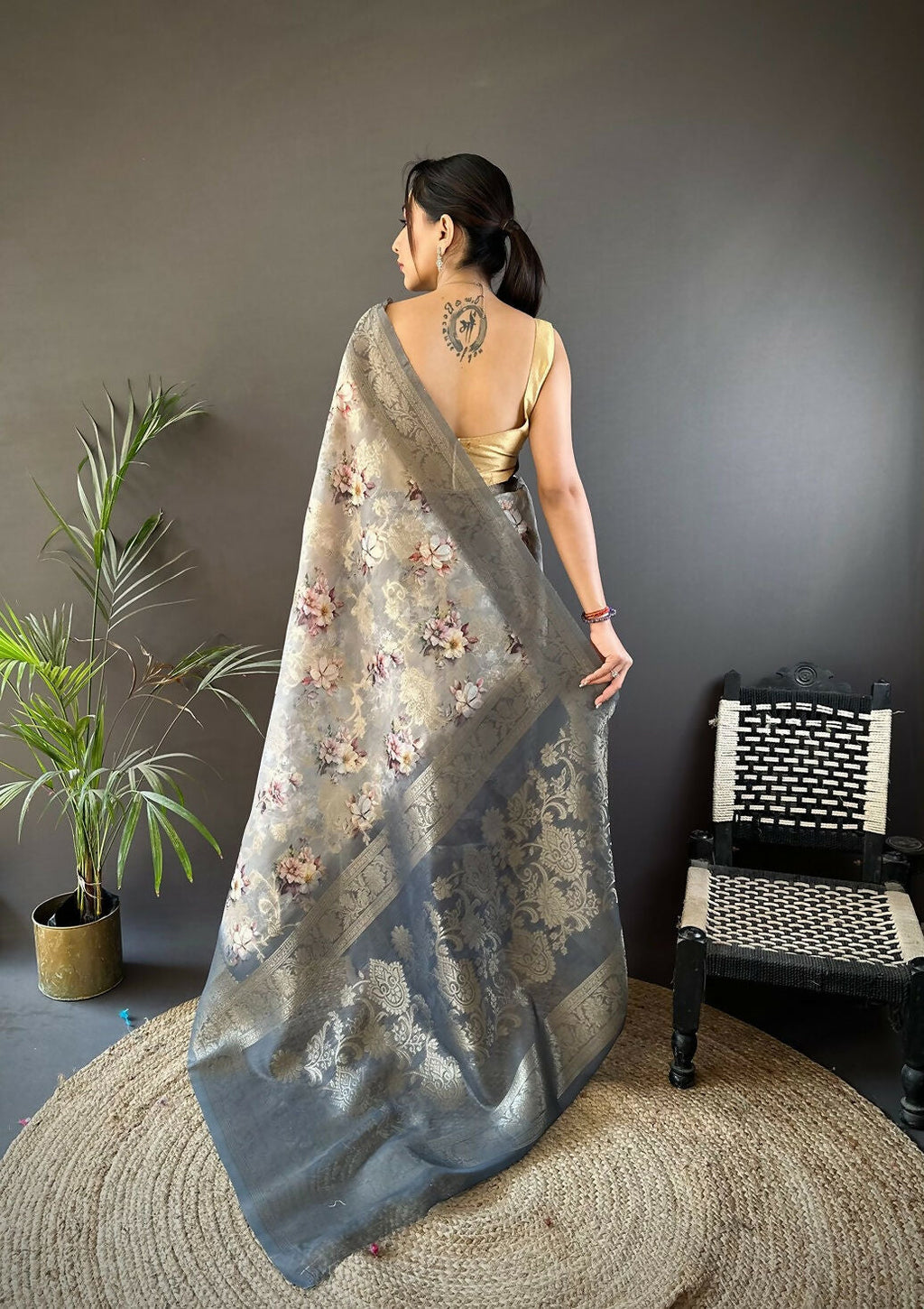 Joban Fashion Grey Floral Motifs Banarasi Silk Sarees