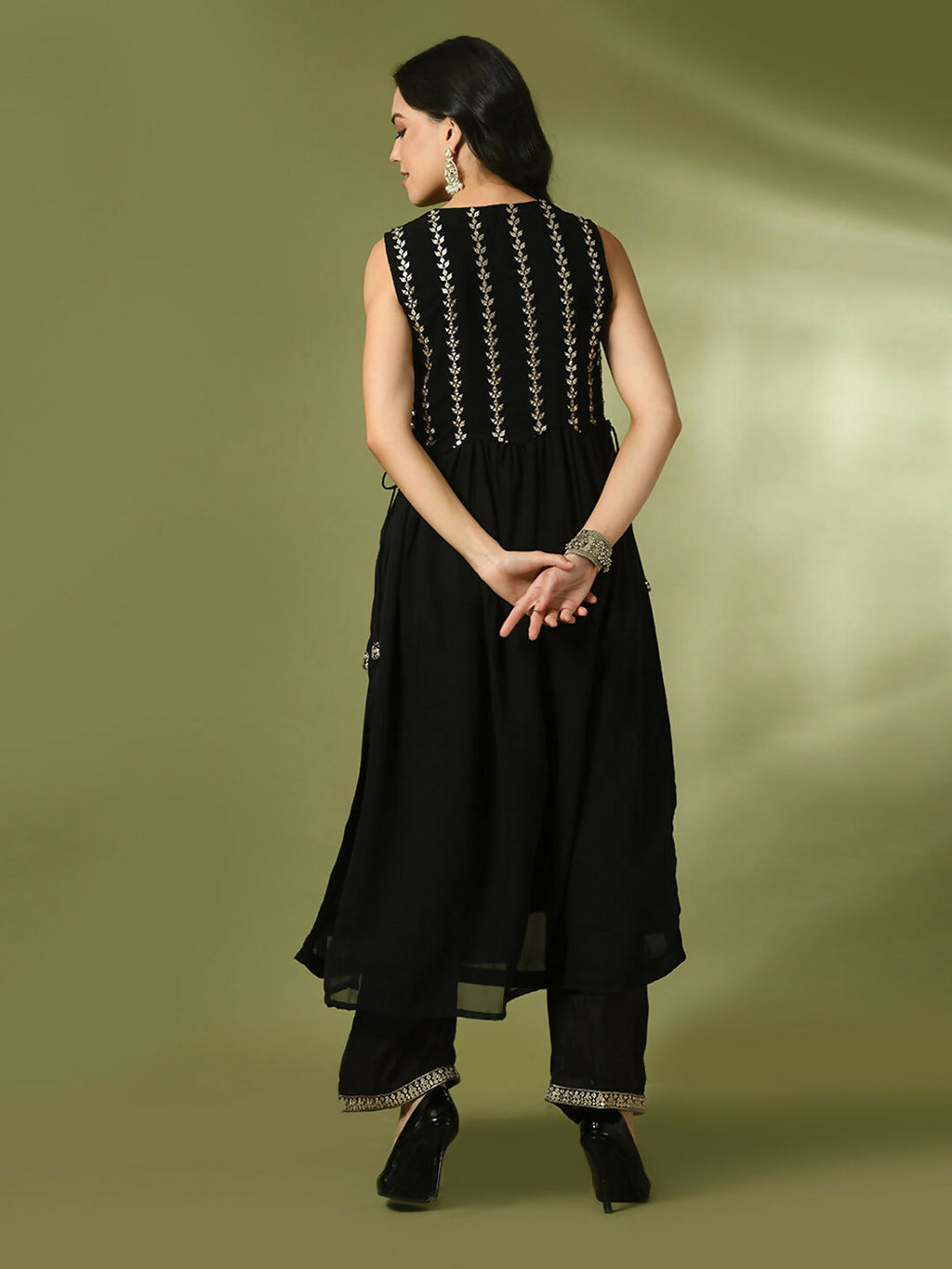 Myshka Women's Black Embroidered Georgette Anarkali Party Kurta Set