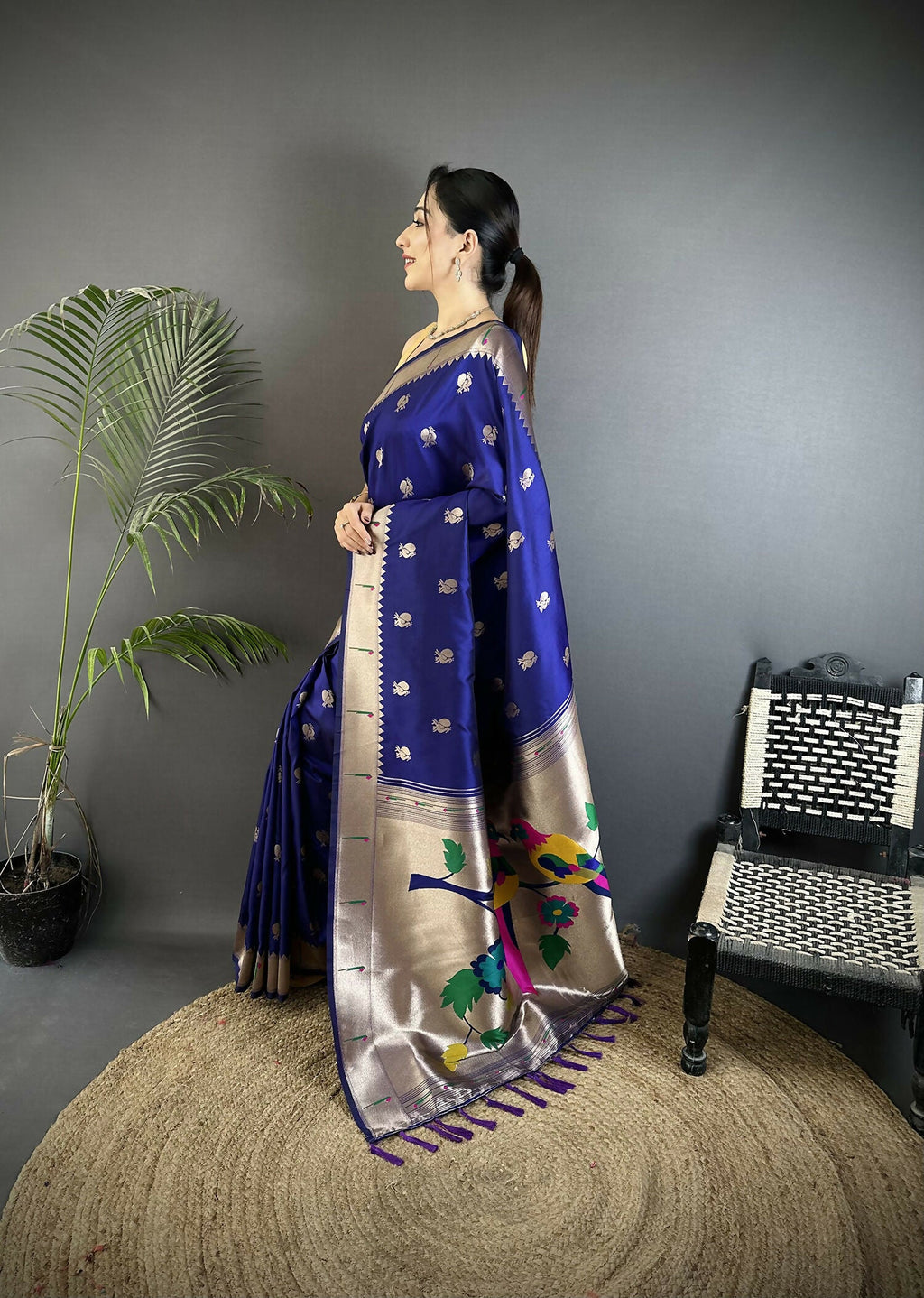 Joban Fashion Royal Blue Peacock & Floral Motifs Soft Silk Kanchipuram Saree - Distacart