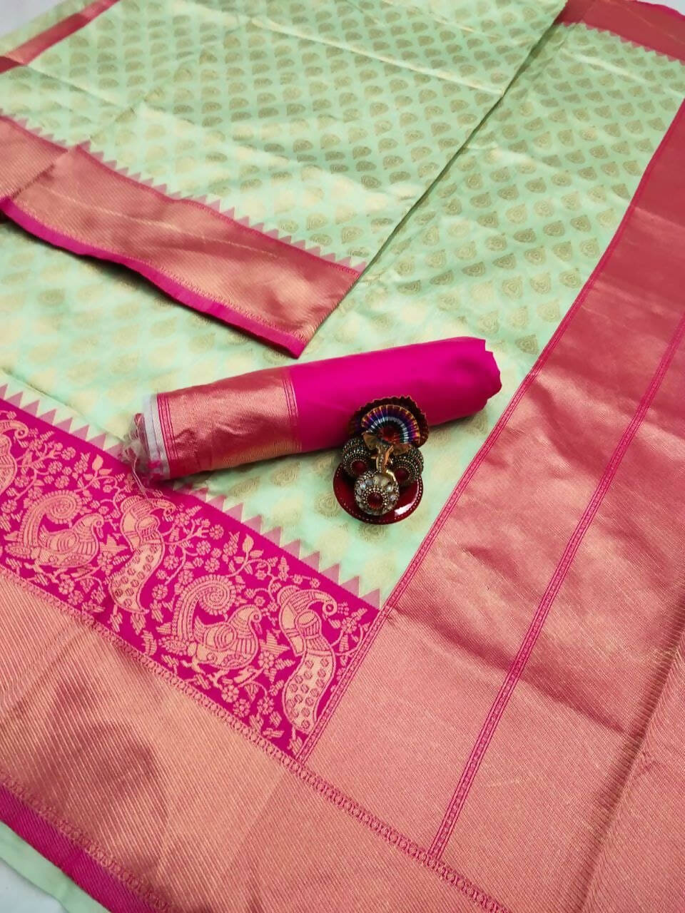 DEIANA'S Beautiful Designer Golden zari Soft Lichi Silk Saree - Pista