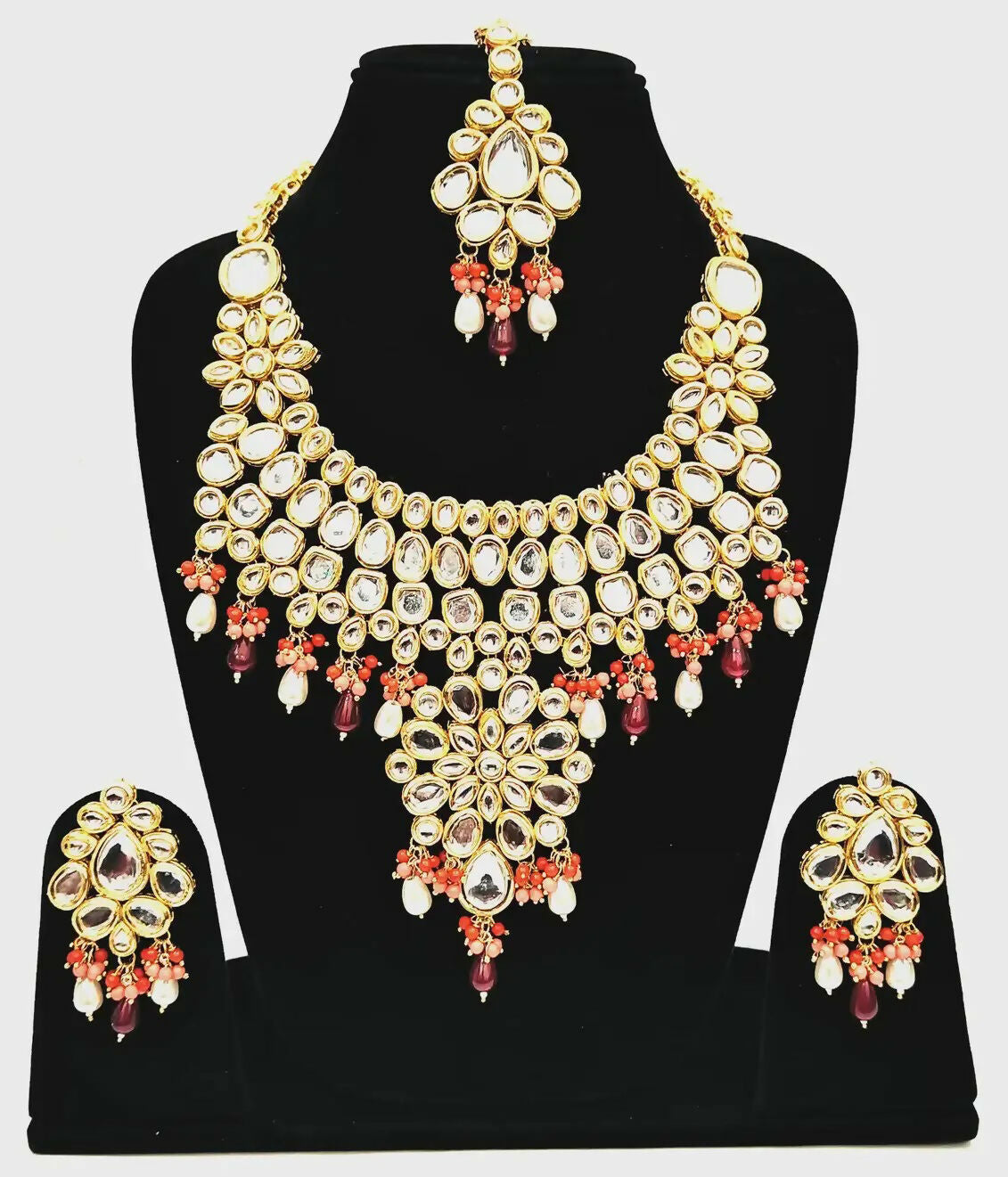 Joban Fashion Hand Made High Quality Gold Plated Base Metal Alloy Kundan Stone Studded Kundan Jewellery Set