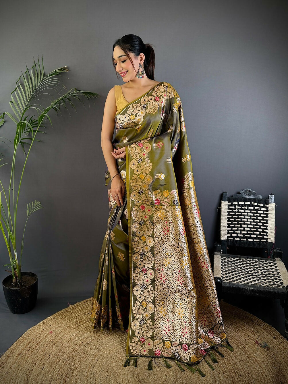 Joban Fashion Meenakari Mehendi Green Woven Soft Silk Saree - Distacart
