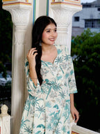 Miravan Women's Light Green Cotton Gotapatti And Lace Border Birds And Leaf Anarkali Kurta