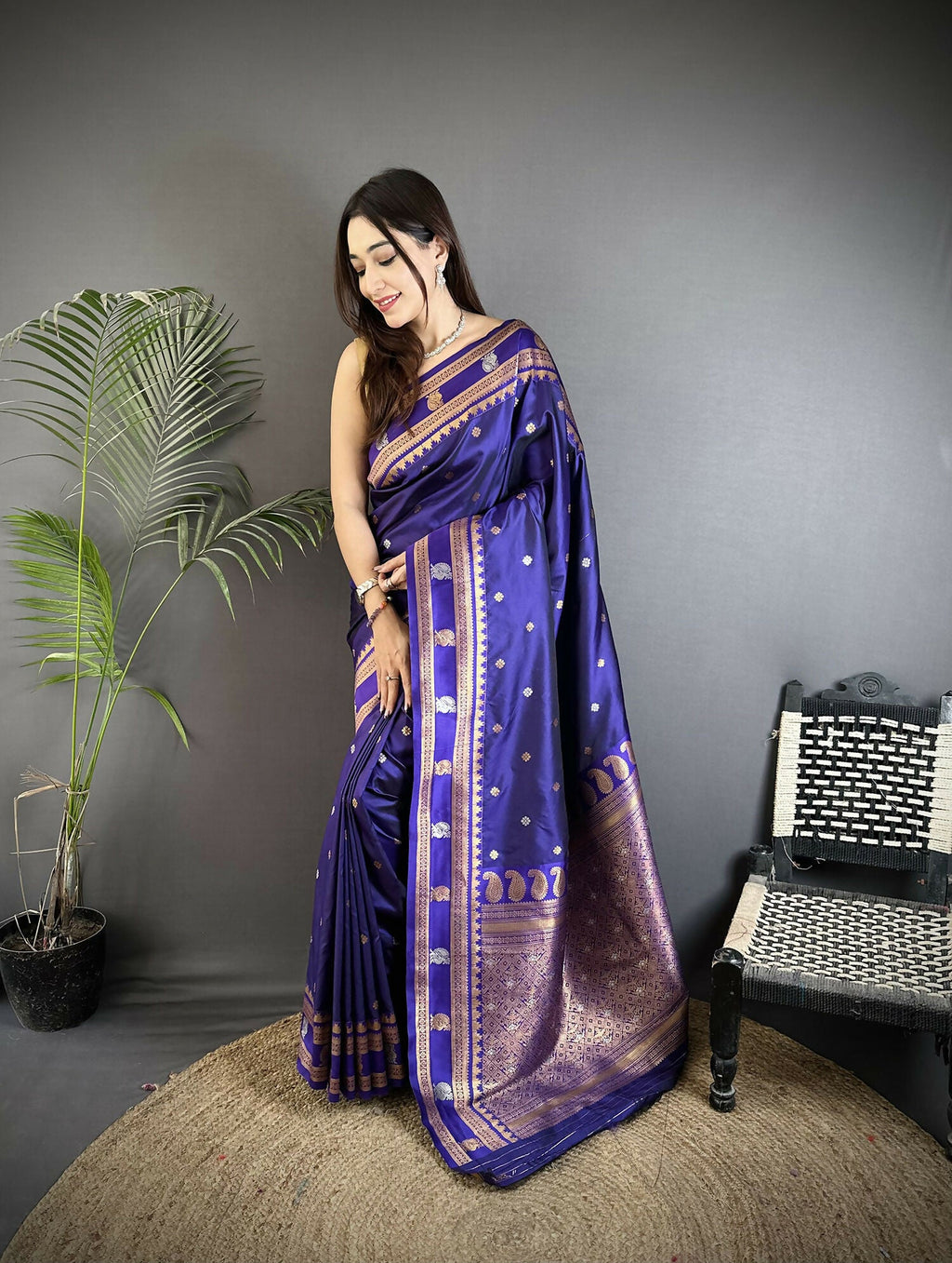 Joban Fashion Navy Blue Banarasi Soft Silk Woven Saree - Distacart