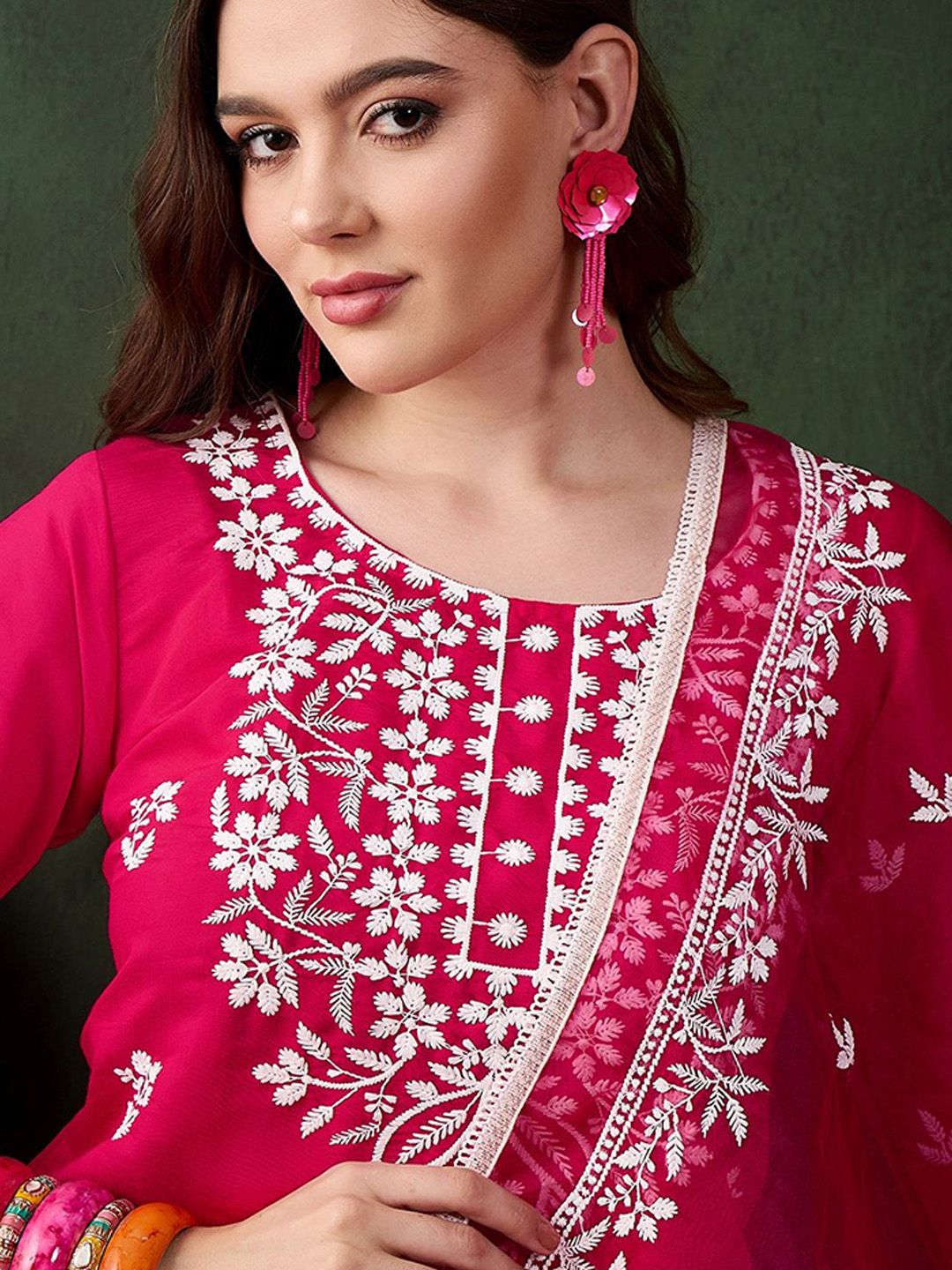 Sangria Pink Floral Embroidered Thread Work Pure Cotton Kurta & Trousers & Dupatta