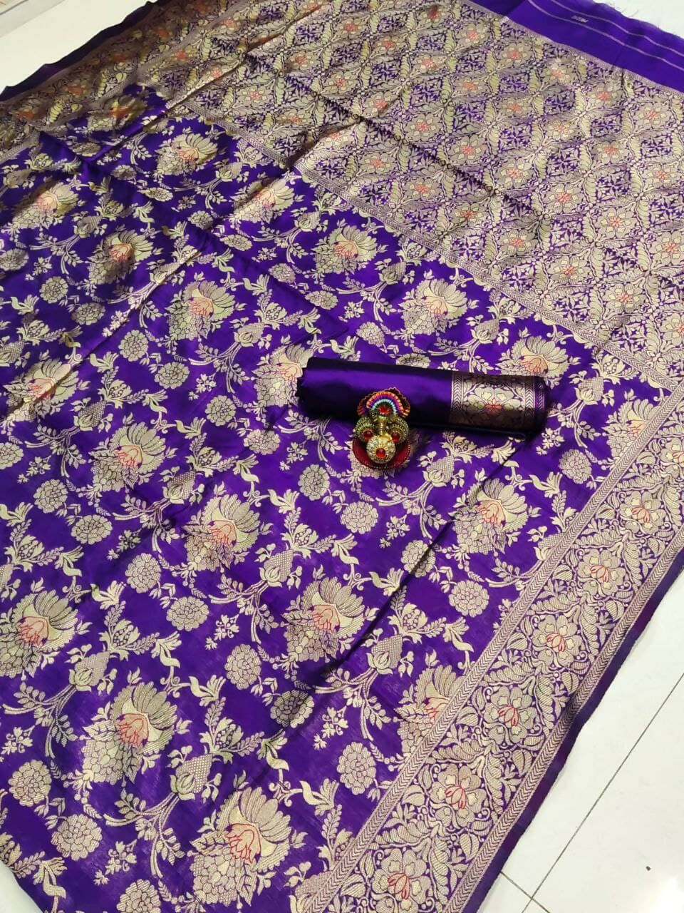 DEIANA'S Beautiful Designer Golden zari Soft Lichi Silk Saree - Purple