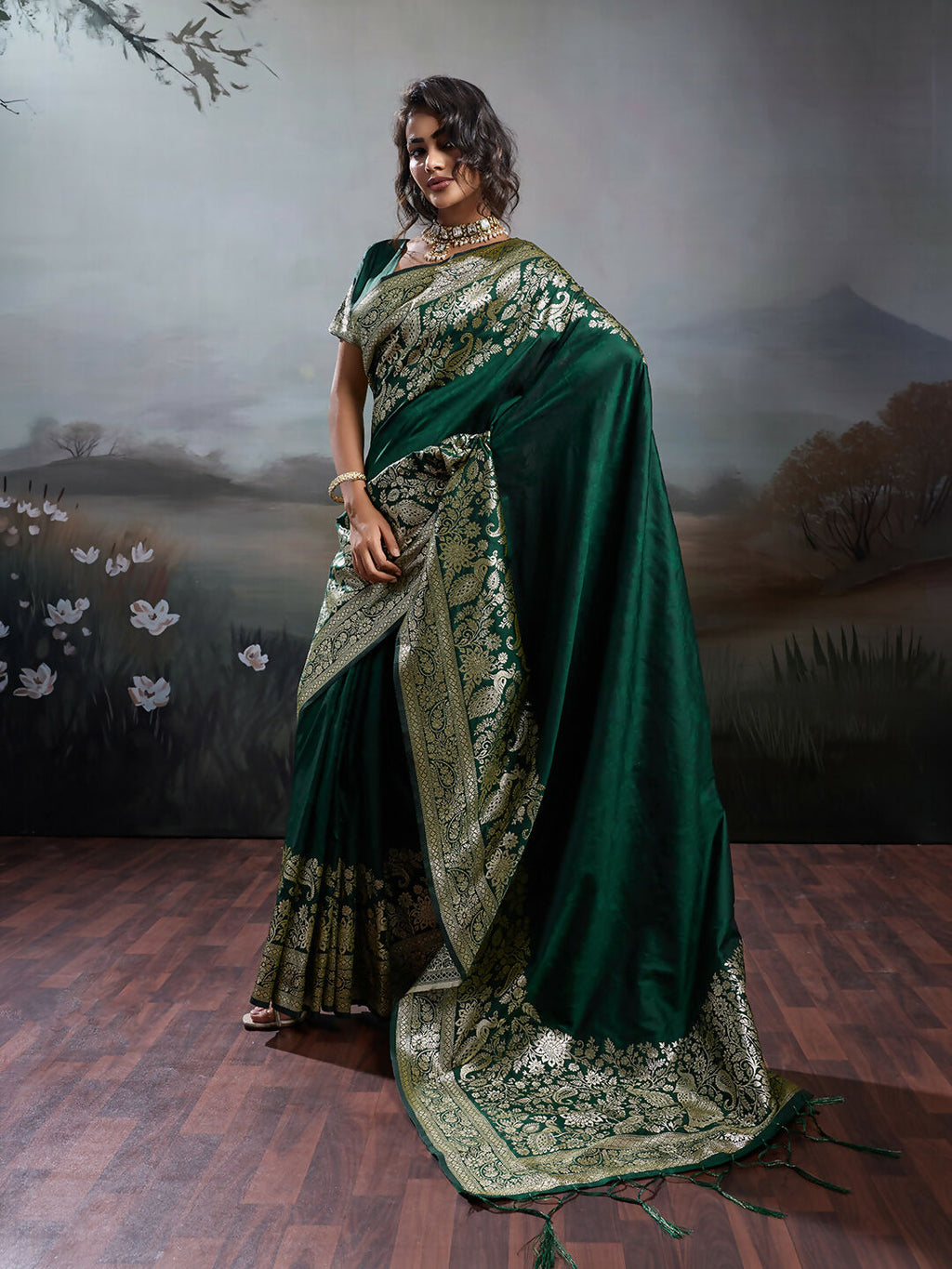 Shree Shyam Fashion Dark Green Silk Blend Saree - Distacart