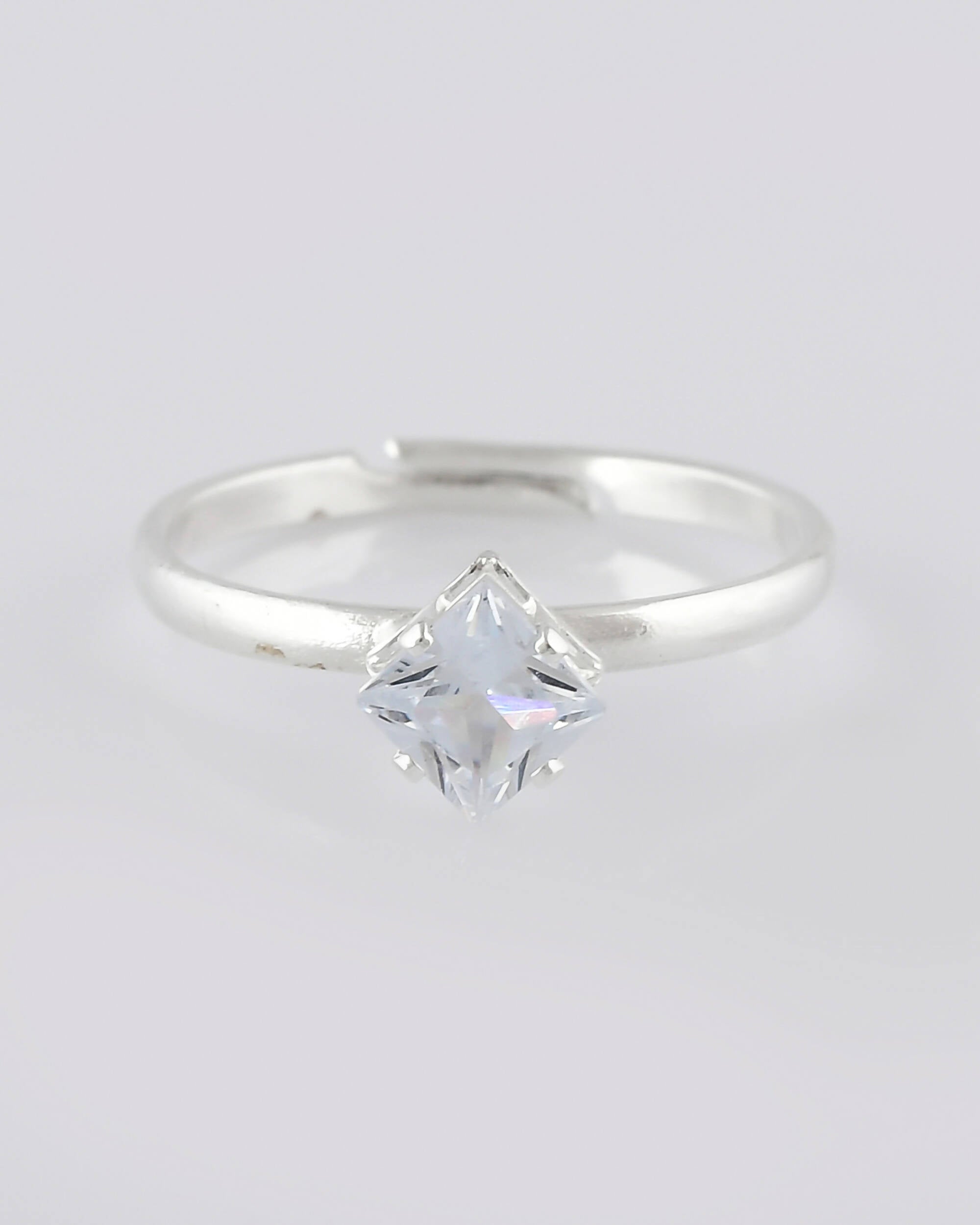 VOJ white CZ-detail Stainless Steel Cubic Zirconia Silver Plated adjustable finger Ring