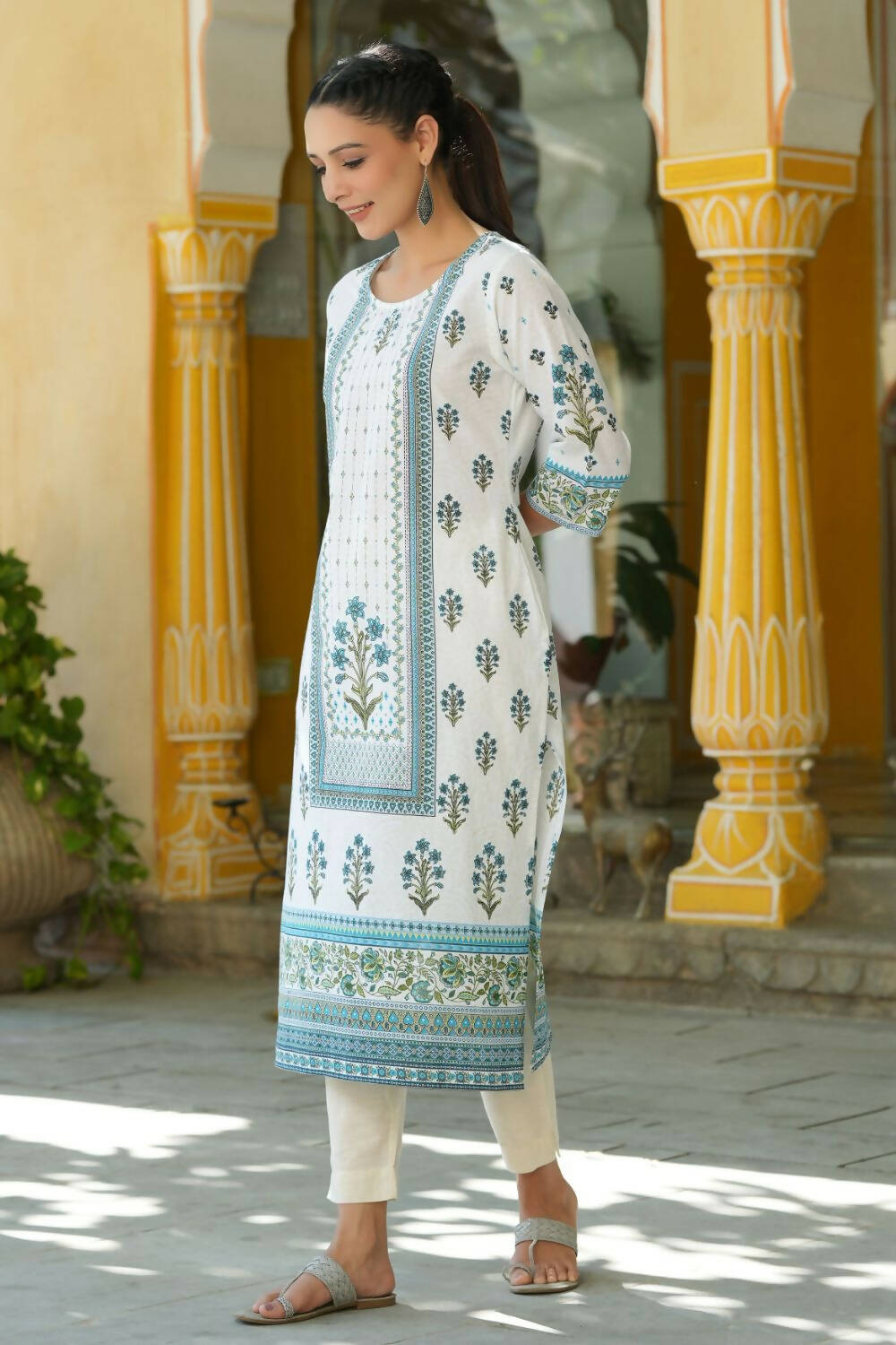 Juniper Women's Blue Printed Straight Kurta - Distacart