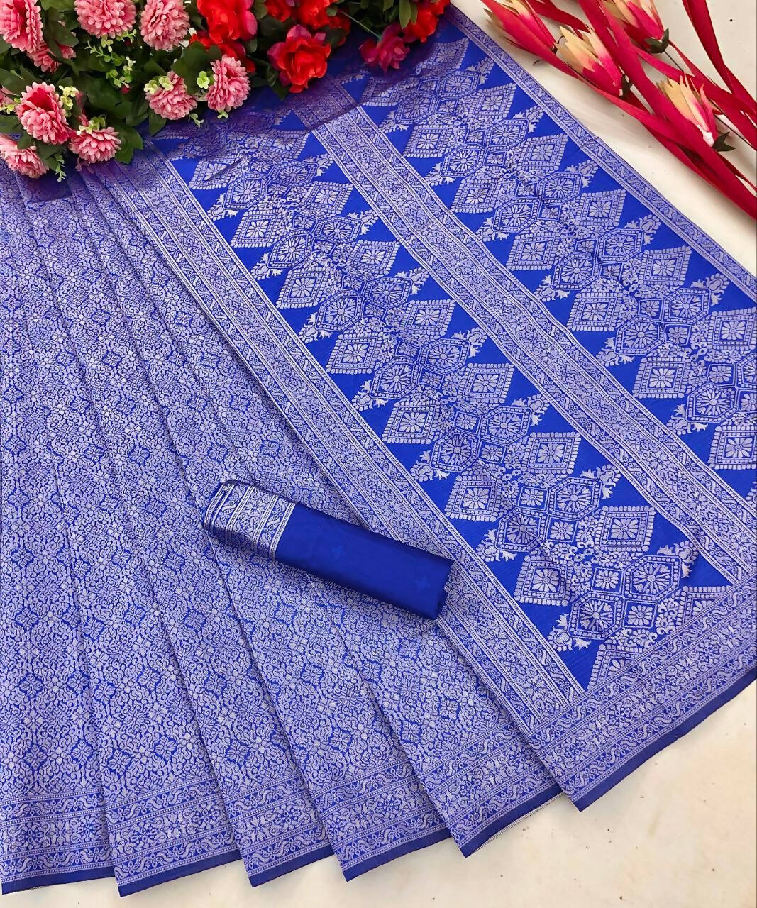 DEIANA'S Beautiful Designer Golden zari Soft Lichi Silk Saree - Blue