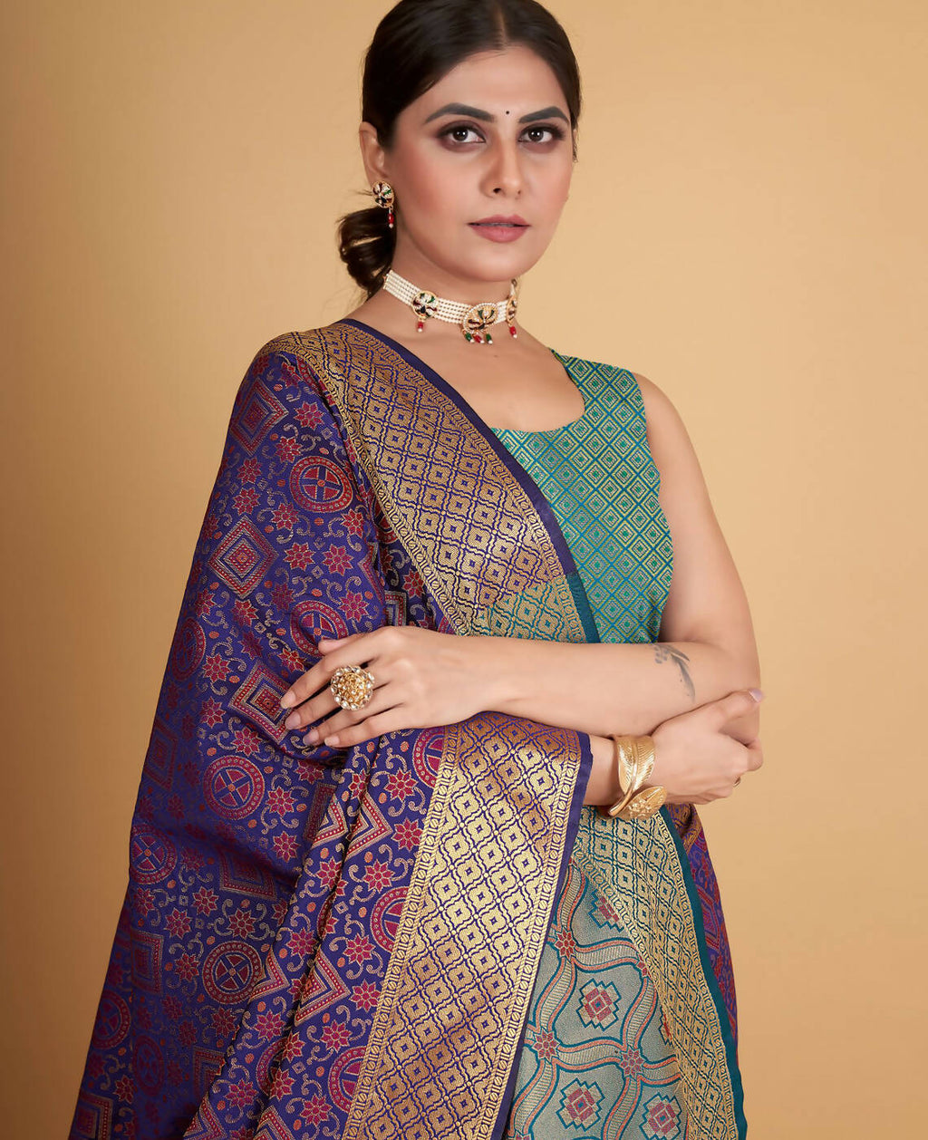 Purple Silk Woven Design Saree With Unstitched Blouse Piece - Akshita
